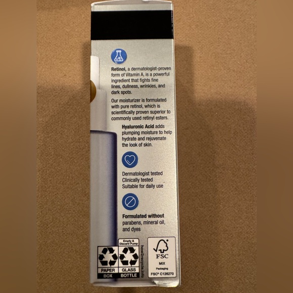 New Neutrogena Rapid Wrinkle Repair Retinol Moisturizer sunscreen 30 SPF - Picture 2 of 5